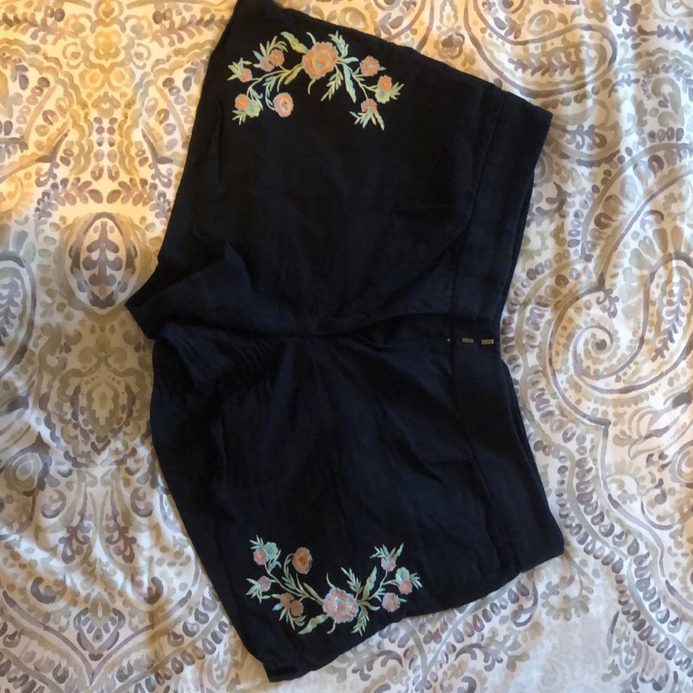 Navy Blue Linen Short